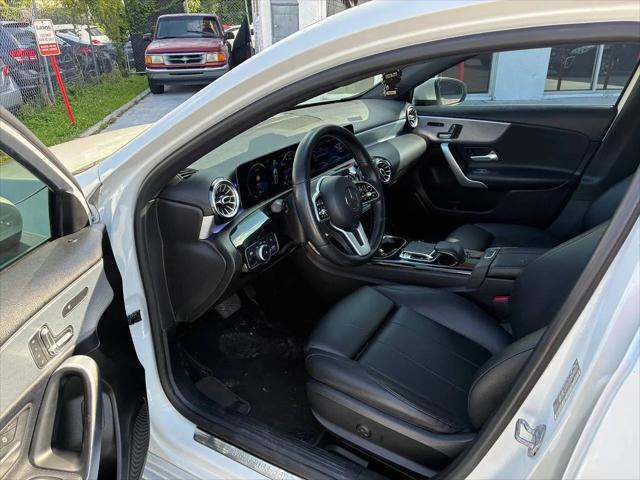 2020 Mercedes-Benz A 220 A 220