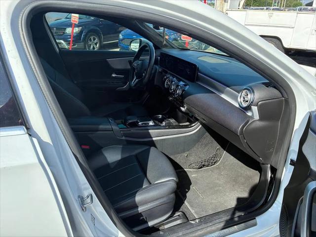2020 Mercedes-Benz A 220 A 220