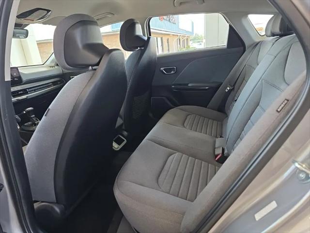 2025 Kia K4 EX