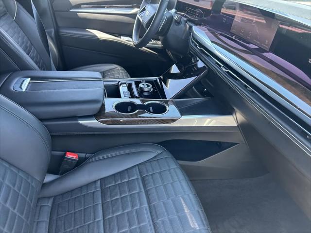 2025 Cadillac Escalade Sport Platinum