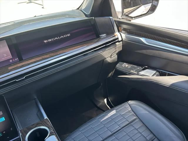 2025 Cadillac Escalade Sport Platinum