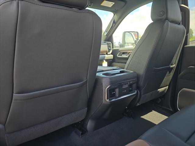 2026 Chevrolet Silverado 3500HD Crew Cab, Standard Bed, High Country, 4WD