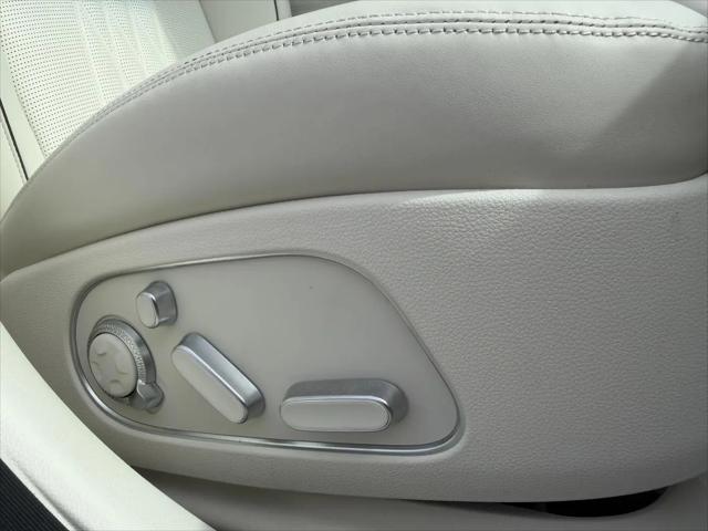 2025 Genesis G90 3.5T e-SC AWD