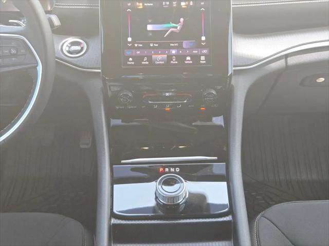 2025 Jeep Grand Cherokee Laredo X 4x2