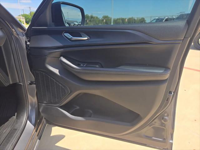 2025 Jeep Grand Cherokee Laredo X 4x2