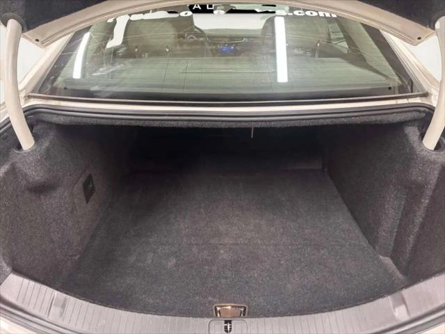 2013 Cadillac XTS Standard
