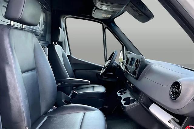 2020 Mercedes-Benz Sprinter 2500 High Roof I4