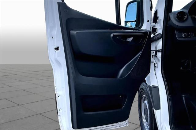 2020 Mercedes-Benz Sprinter 2500 High Roof I4