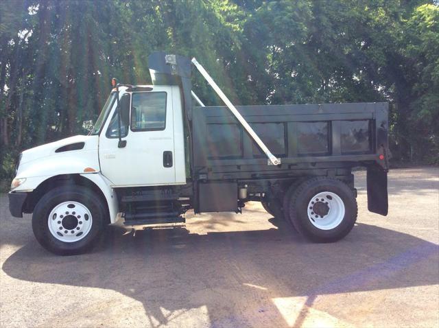 2005 International 4300 