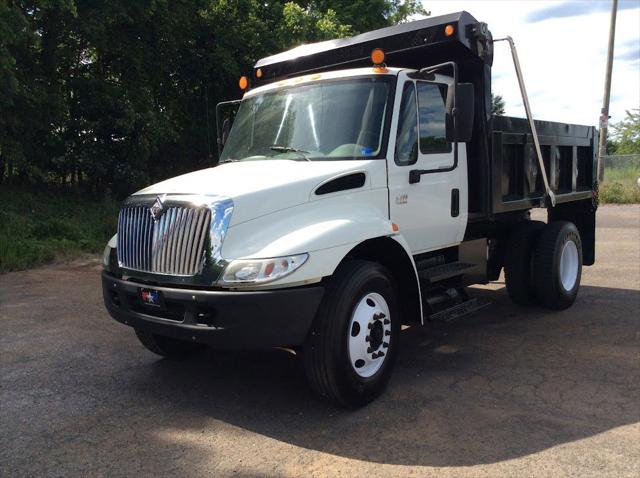 2005 International 4300 