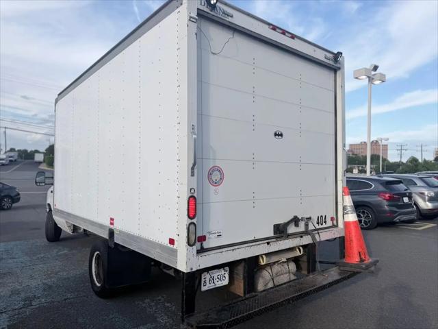 2016 Ford E-350 Cutaway E-350