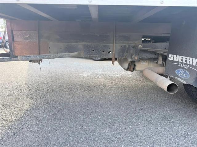 2016 Ford E-350 Cutaway E-350