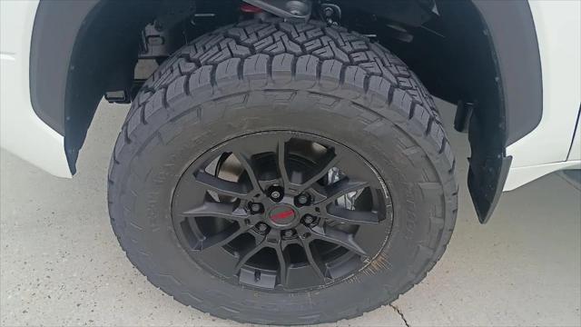 2026 Toyota Tundra Limited CrewMax 5.5' Bed