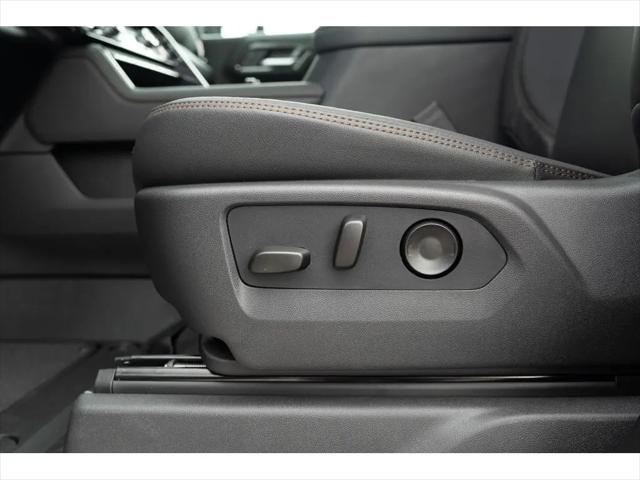 2026 GMC Sierra 2500HD Crew Cab, Standard Bed, AT4, 4WD