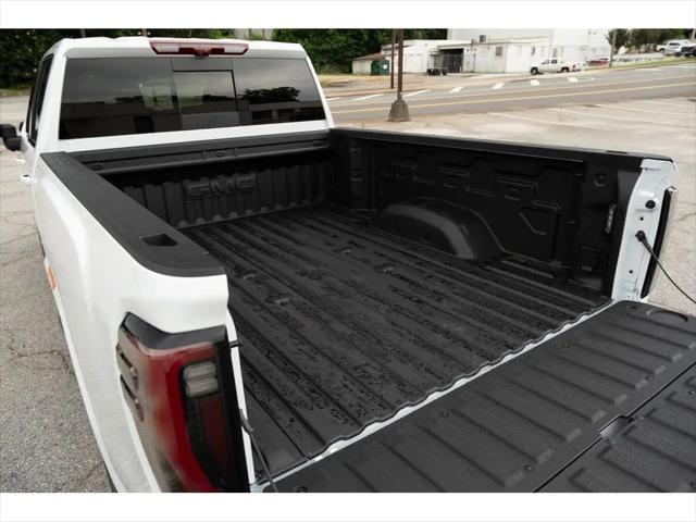 2026 GMC Sierra 2500HD Crew Cab, Standard Bed, AT4, 4WD