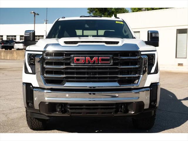 2026 GMC Sierra 2500HD Crew Cab, Standard Bed, SLT, 4WD