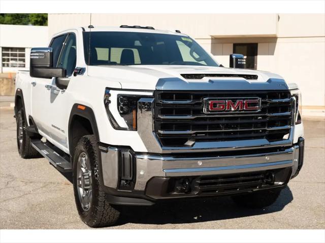 2026 GMC Sierra 2500HD Crew Cab, Standard Bed, SLT, 4WD