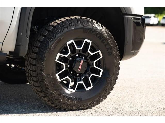 2026 GMC Sierra 2500HD Crew Cab, Standard Bed, AT4X, 4WD
