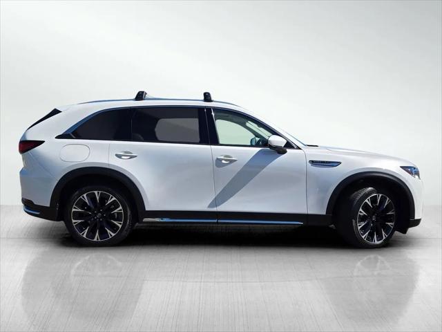 2024 Mazda X-90 Premium Plus