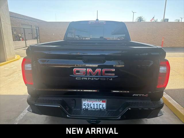 2024 GMC Canyon 4WD AT4