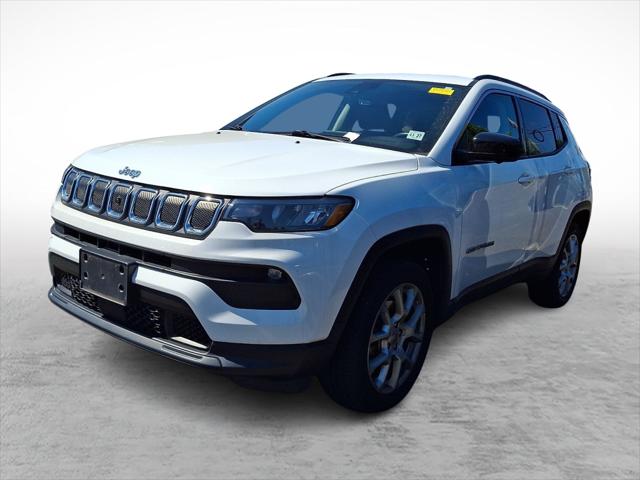2022 Jeep Compass Latitude Lux 4x4 2022 Jeep Compass Latitude Lux 4x4