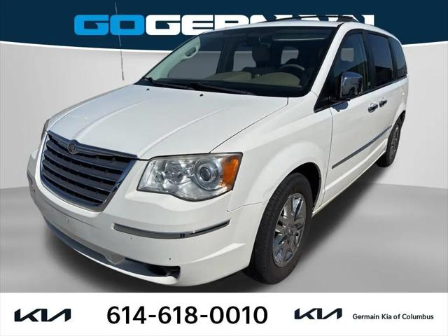 2008 Chrysler Town & Country for sale near Columbus, OH