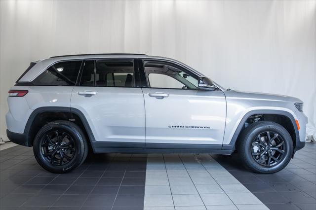 2022 Jeep Grand Cherokee Limited 4x4 2022 Jeep Grand Cherokee Limited 4x4