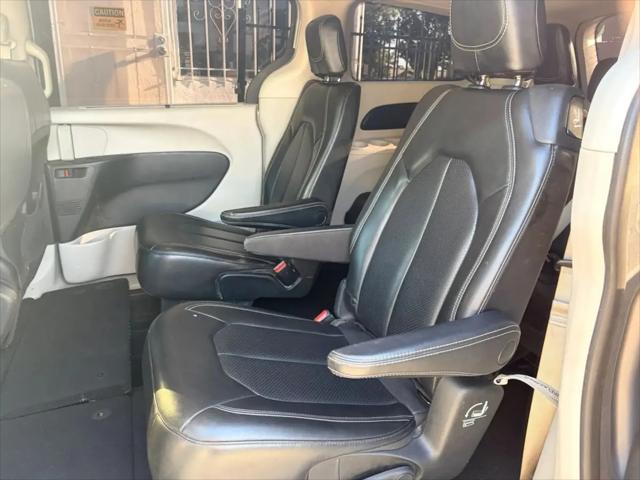 2020 Chrysler Voyager LXI