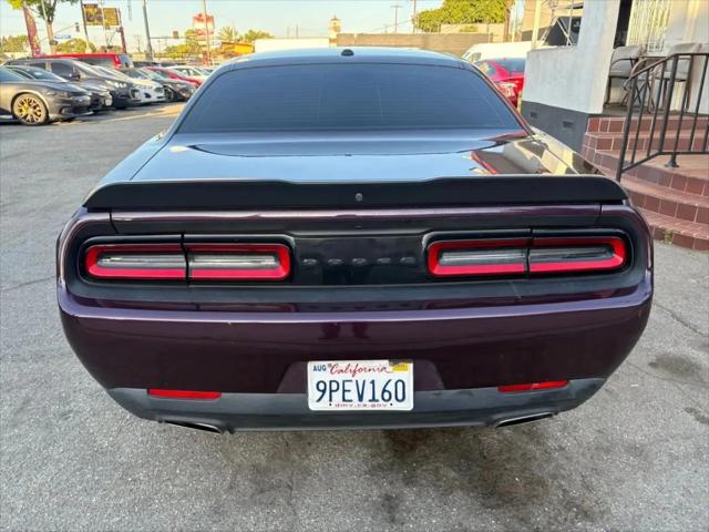 2022 Dodge Challenger SXT