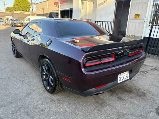 2022 Dodge Challenger SXT