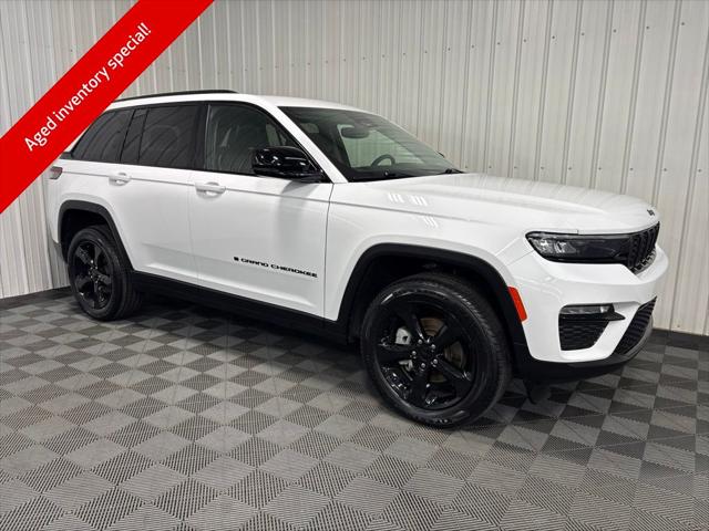 2023 Jeep Grand Cherokee Limited 4x4 for sale near Celina, OH