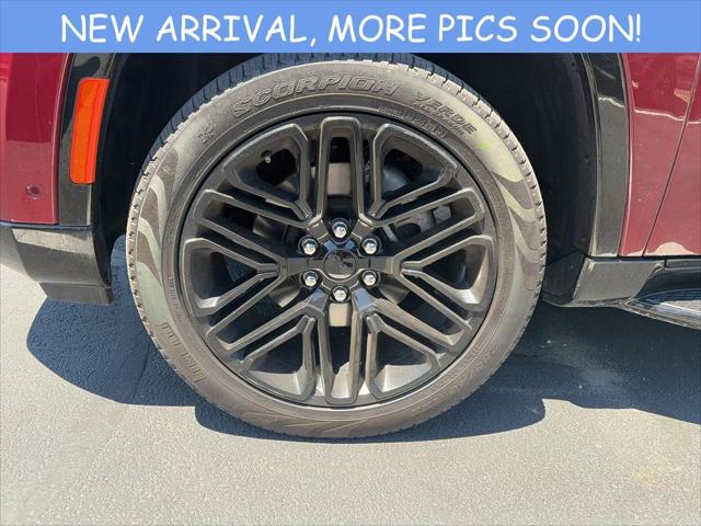 2024 Jeep Wagoneer Series II Carbide 4x4