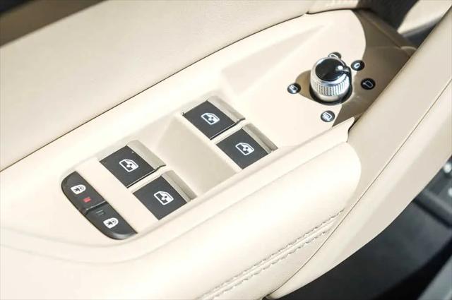 2024 Audi Q5 Premium Plus 55 TFSI e S line quattro S tronic