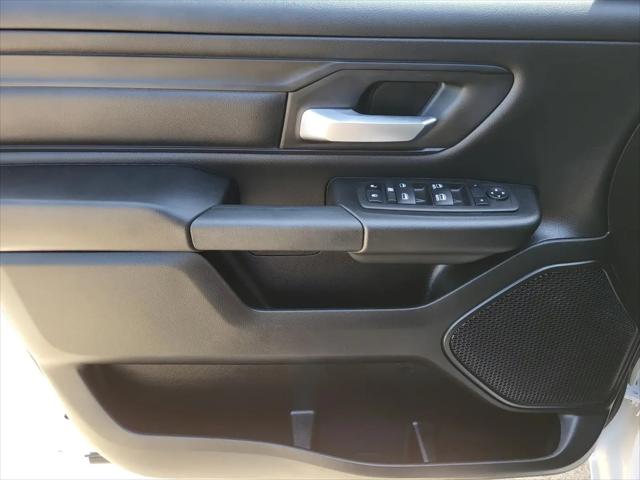 2024 Ram 1500 Tradesman Crew Cab 4x4 5'7" Box