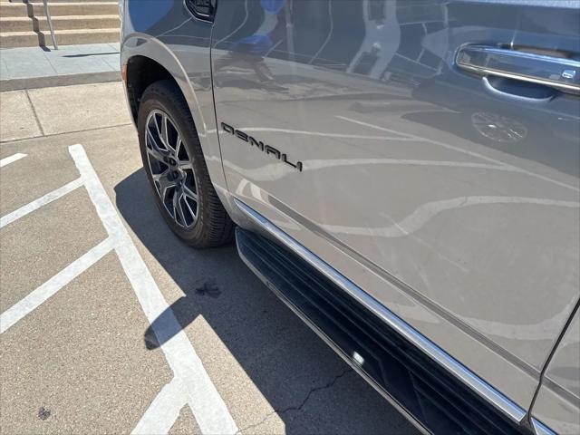 2022 GMC Yukon XL 4WD Denali