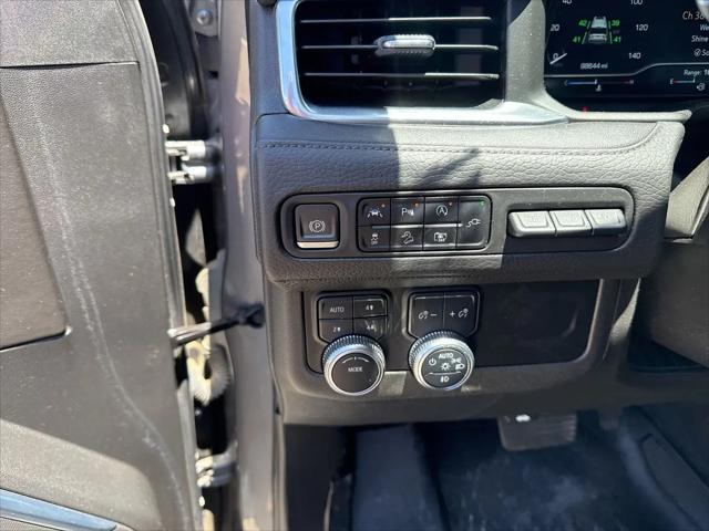 2022 GMC Yukon XL 4WD Denali