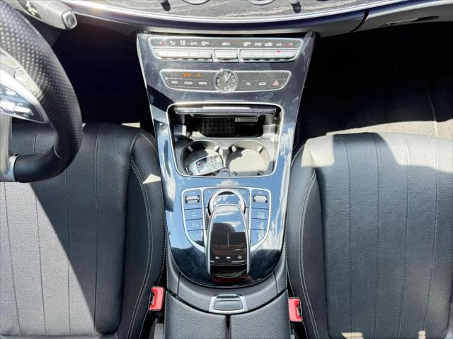 2017 Mercedes-Benz E-CLASS E 300 E 300