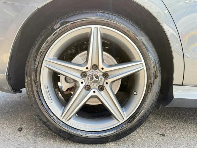 2017 Mercedes-Benz E-CLASS E 300 E 300