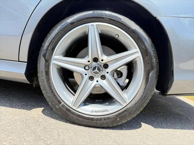 2017 Mercedes-Benz E-CLASS E 300 E 300