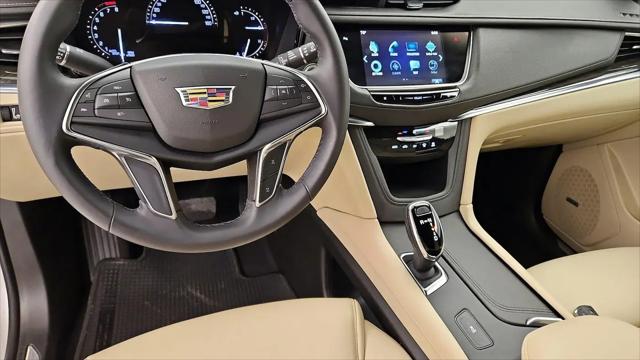 2018 Cadillac XT5 Standard