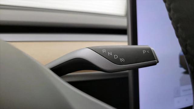 2022 Tesla Model 3 Long Range Dual Motor All-Wheel Drive