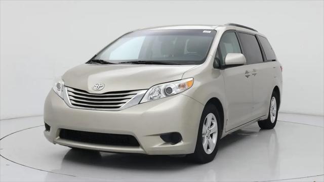 2017 Toyota Sienna LE 8 Passenger