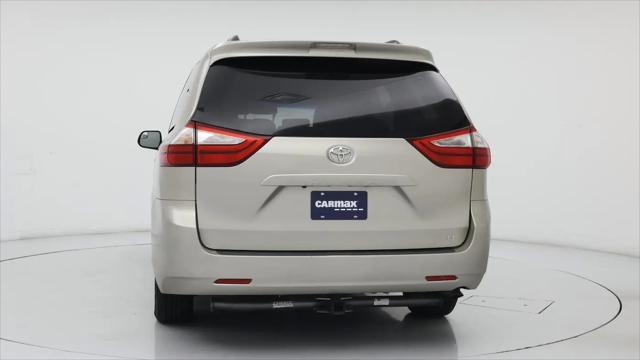 2017 Toyota Sienna LE 8 Passenger