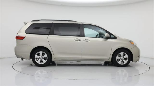 2017 Toyota Sienna LE 8 Passenger