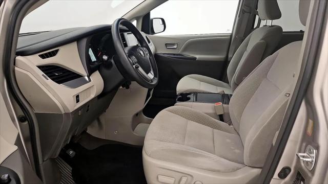 2017 Toyota Sienna LE 8 Passenger