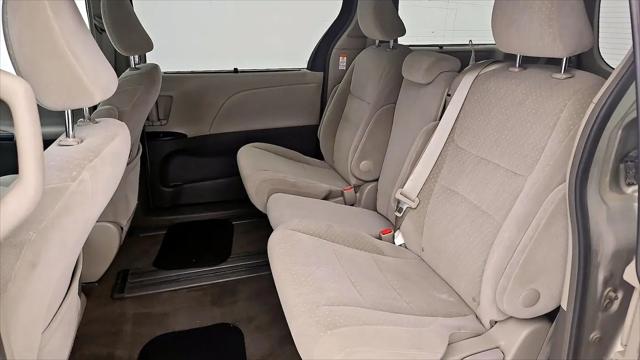 2017 Toyota Sienna LE 8 Passenger