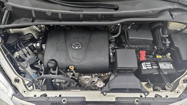 2017 Toyota Sienna LE 8 Passenger