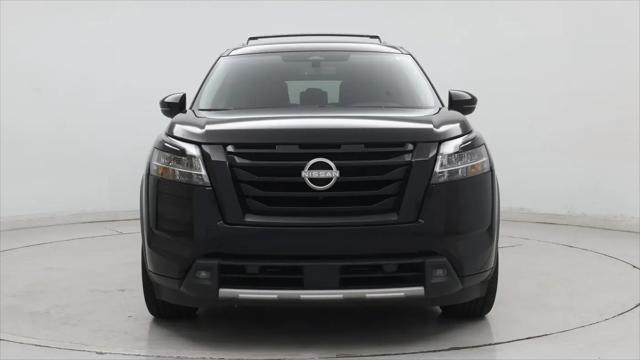 2023 Nissan Pathfinder SL 4WD
