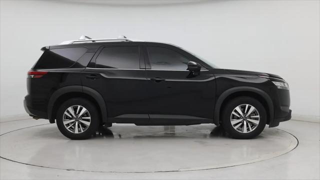 2023 Nissan Pathfinder SL 4WD