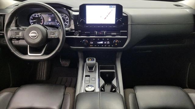 2023 Nissan Pathfinder SL 4WD